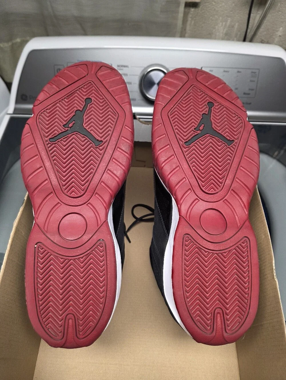 Jordan Black/Red/White Men's Basketball Sneakers